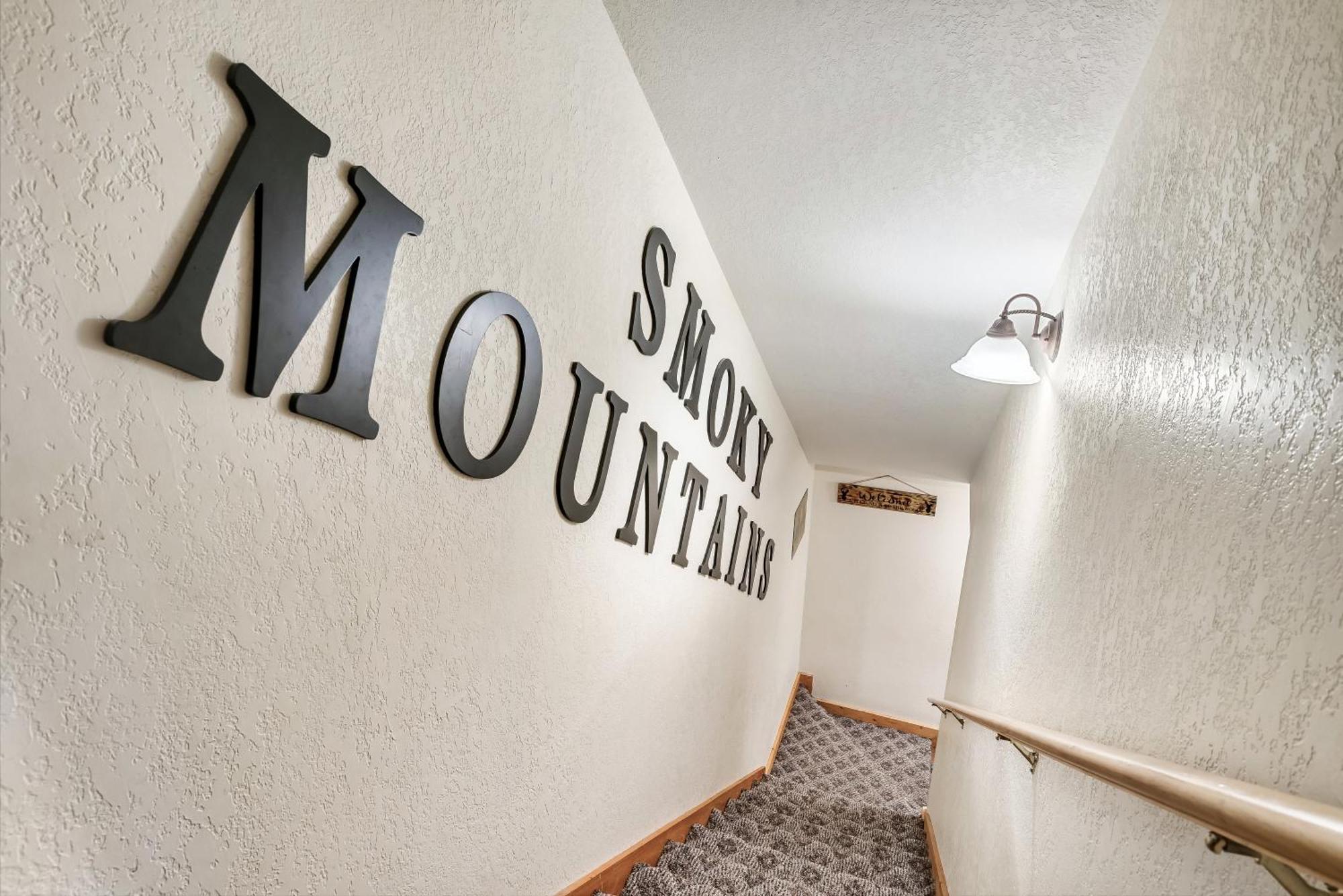 Peaceful Family Cabin With Hot Tub, Game Room, & More! Sevierville Exterior foto
